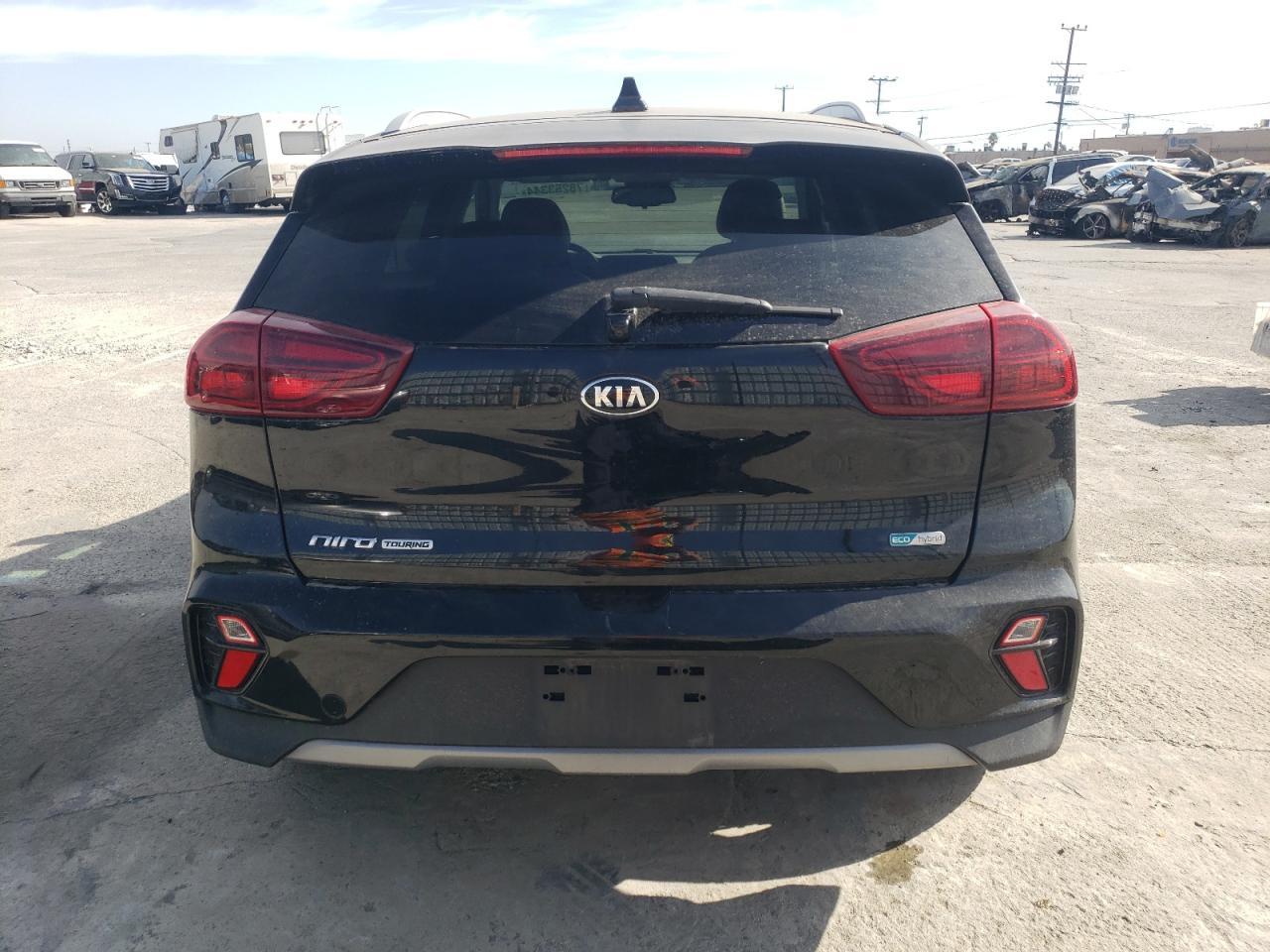 2020 Kia Niro Touring - Фото 6