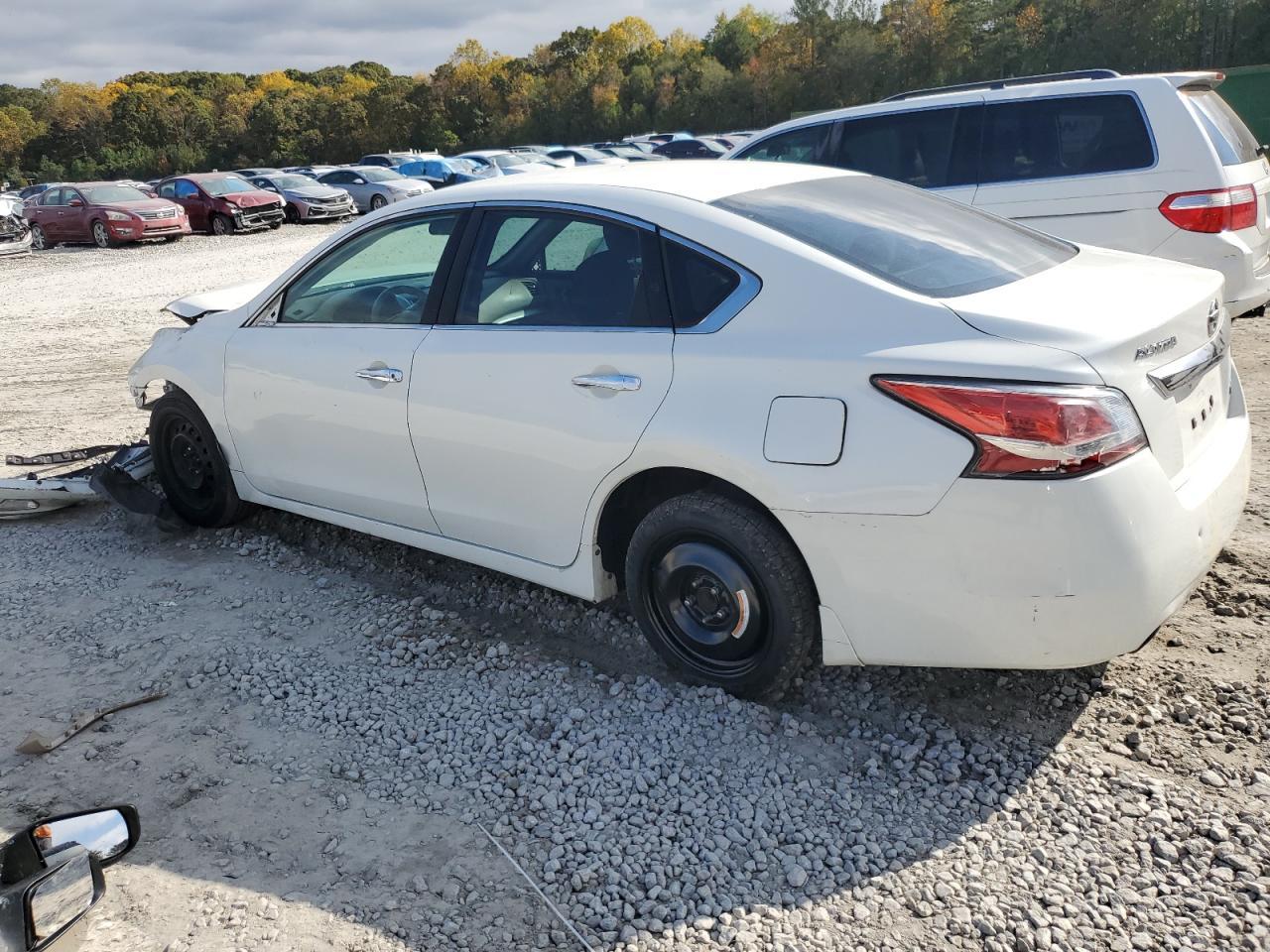 2014 Nissan Altima 2.5 - Image 2
