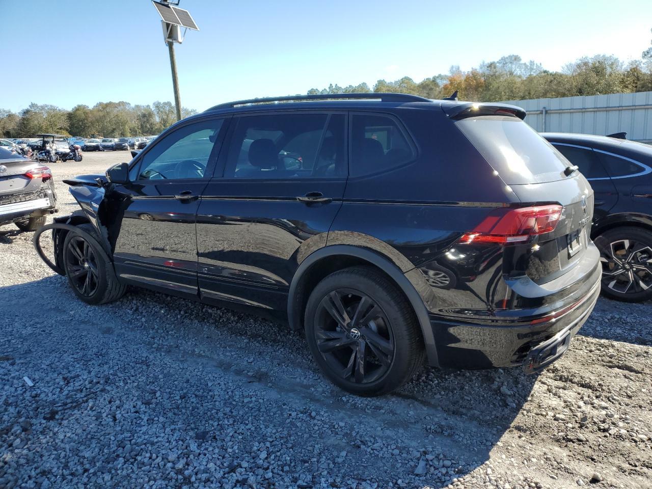 2023 Volkswagen Tiguan Se R-Line Black - Фото 2