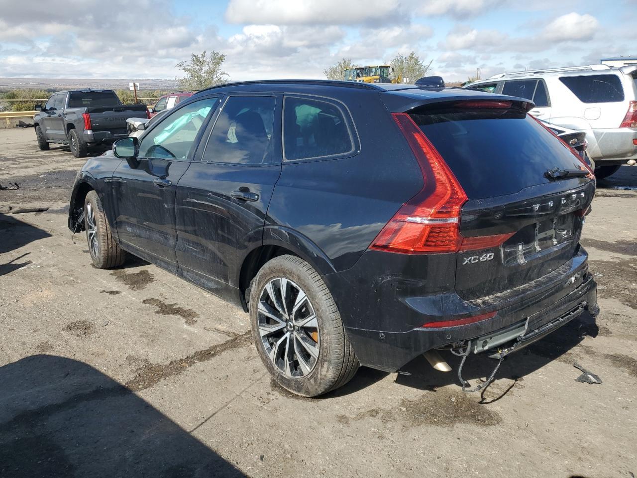 2024 Volvo Xc60 Plus - Фото 2