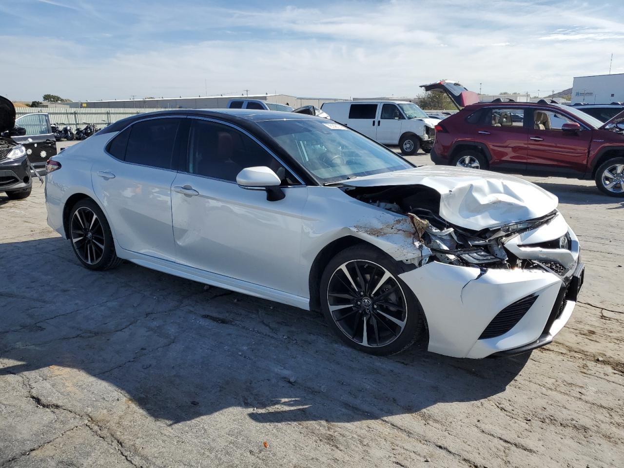 2019 Toyota Camry Xse - Image 4