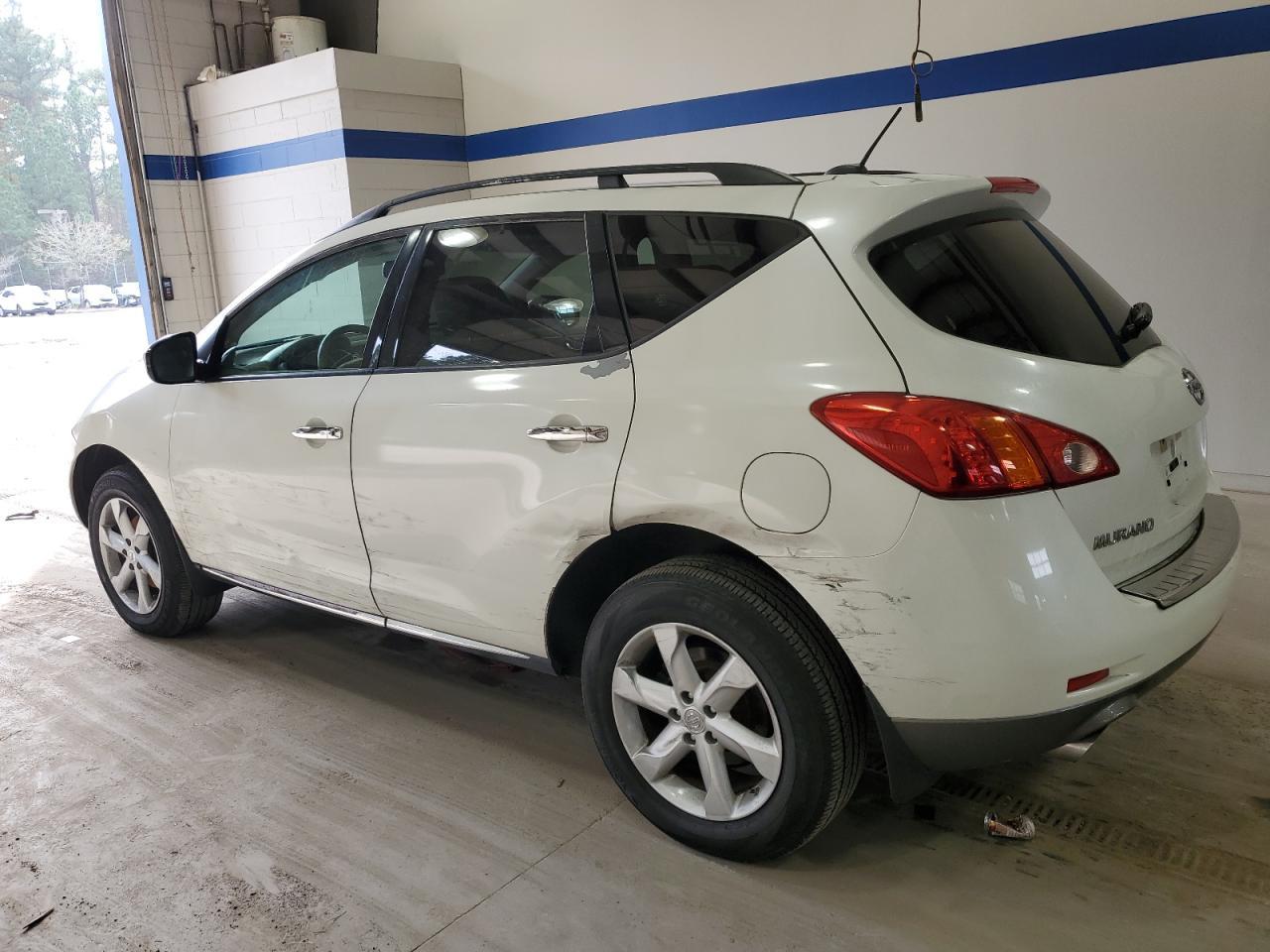 2010 Nissan Murano S - Фото 2