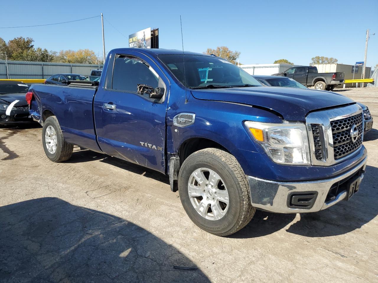 2017 Nissan Titan - Image 4