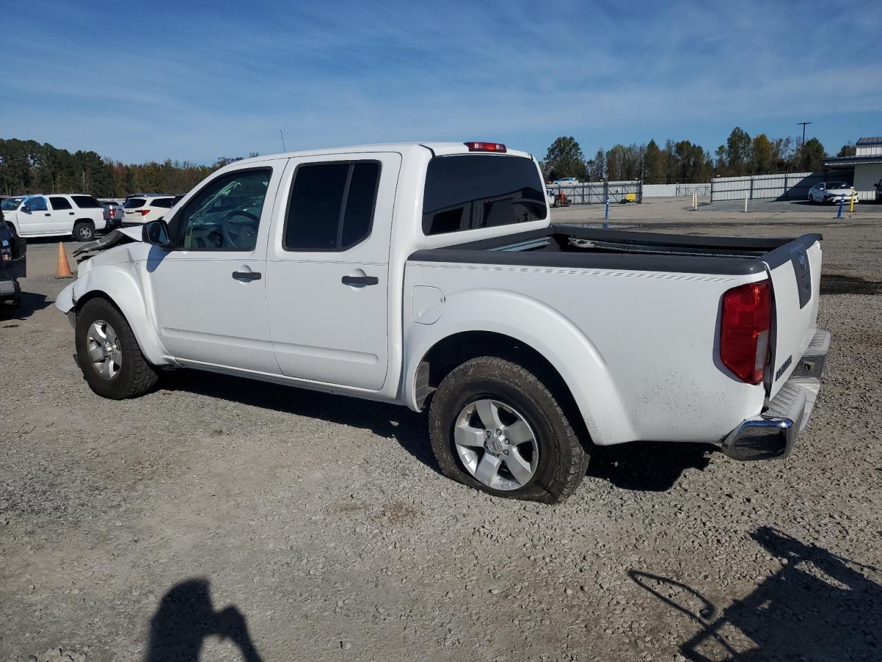 2010 Nissan Frontier Crew Cab Se - Image 2