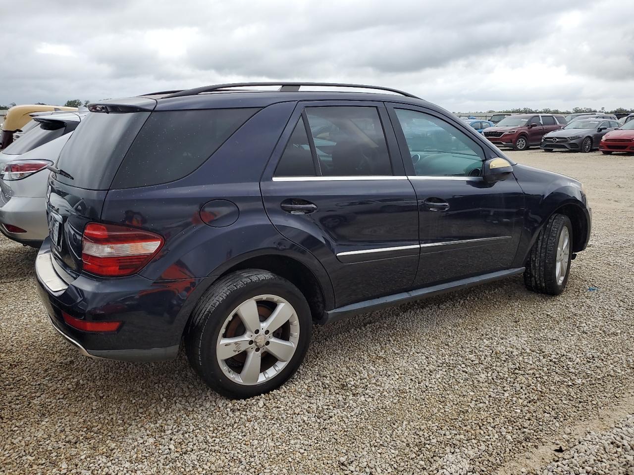 2010 Mercedes-Benz Ml 350 - Фото 3