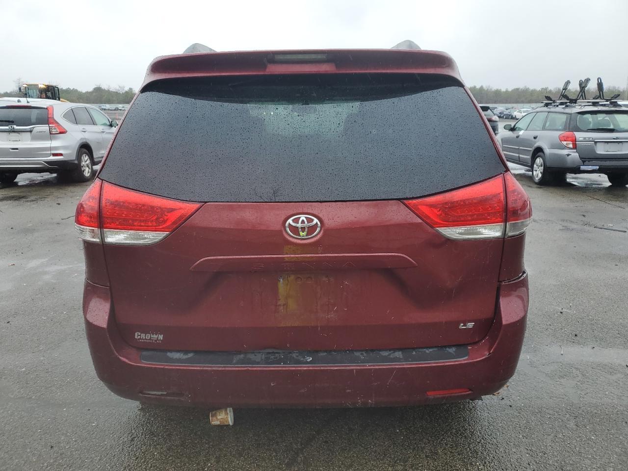 2013 Toyota Sienna Le - Фото 6