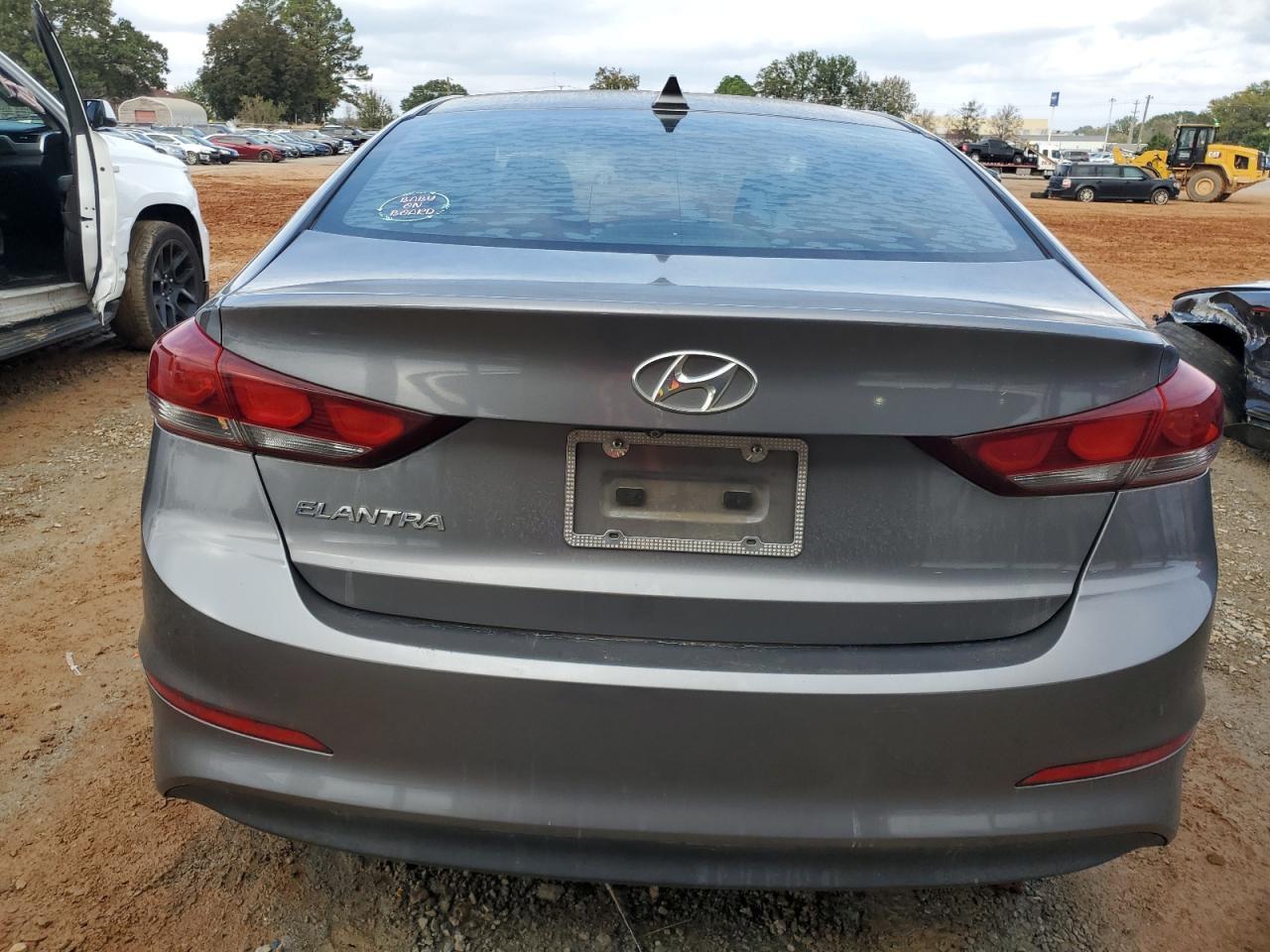 2017 Hyundai Elantra Se - Image 6