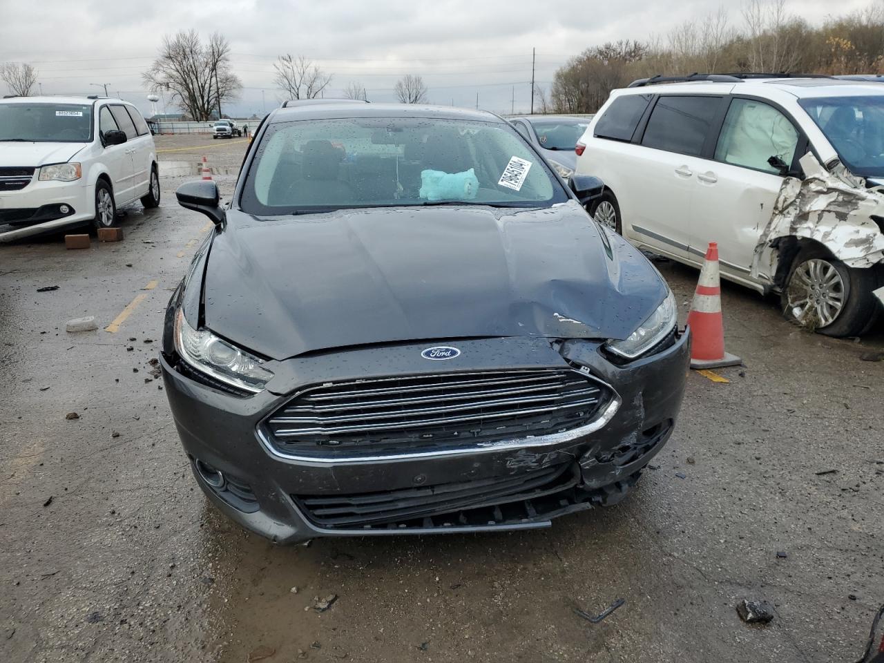 2016 Ford Fusion S - Фото 5
