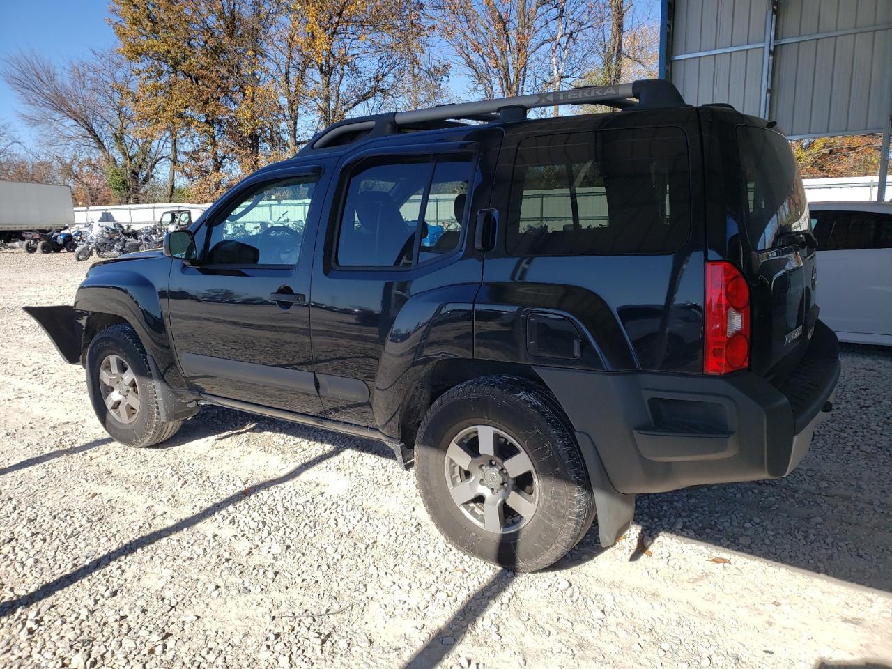 2012 Nissan Xterra Off Road - Фото 2
