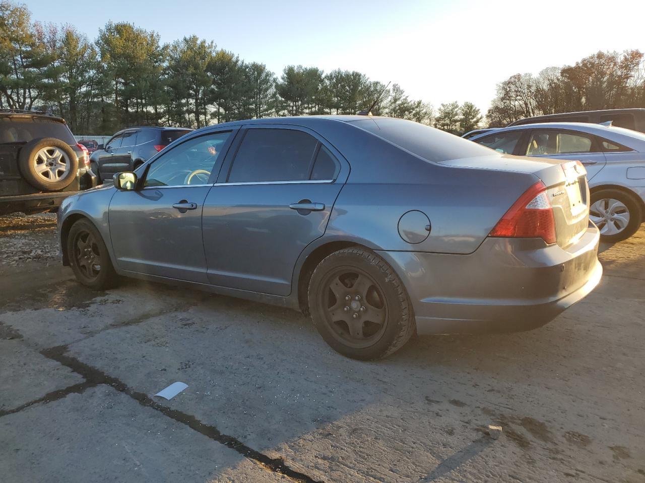 2011 Ford Fusion Se - Image 2