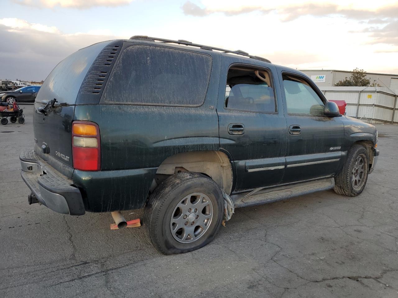 2002 Chevrolet Tahoe K1500 - Фото 3
