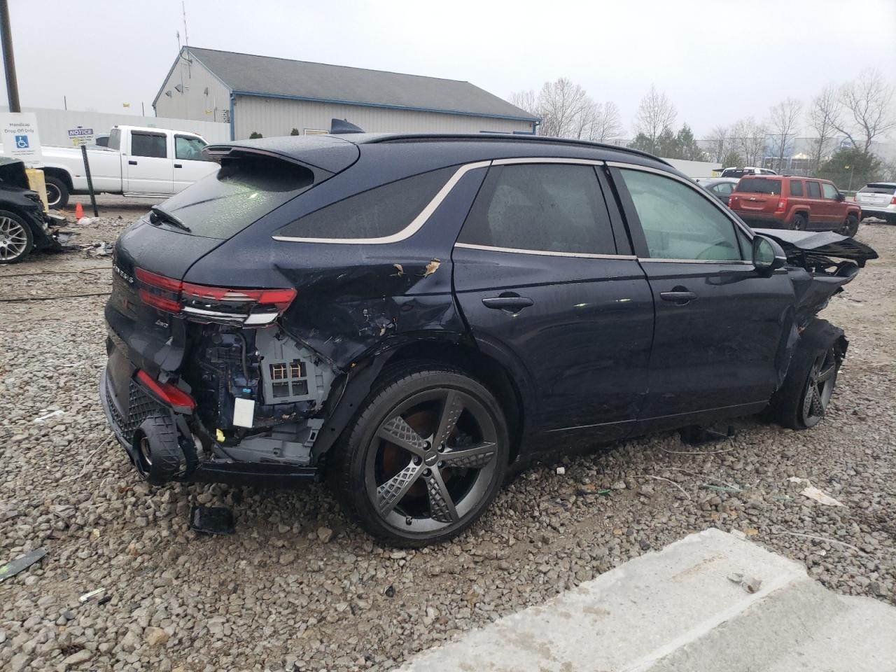 2023 Genesis Gv70 Base - Image 3
