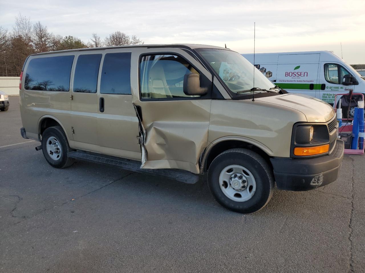 2011 Chevrolet Express G2500 Ls - Фото 4