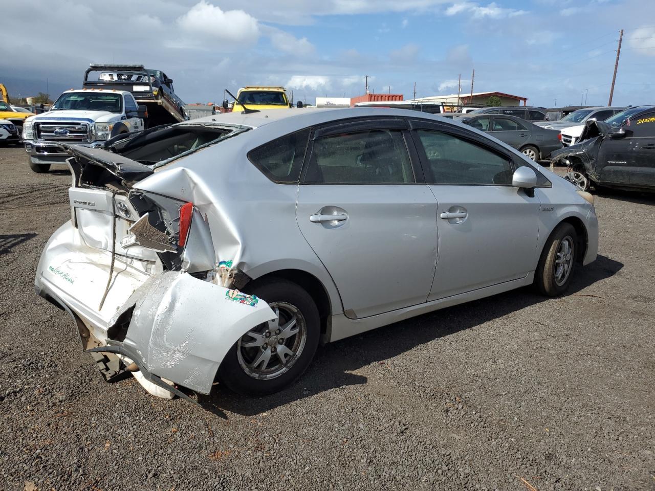 2010 Toyota Prius - Фото 3