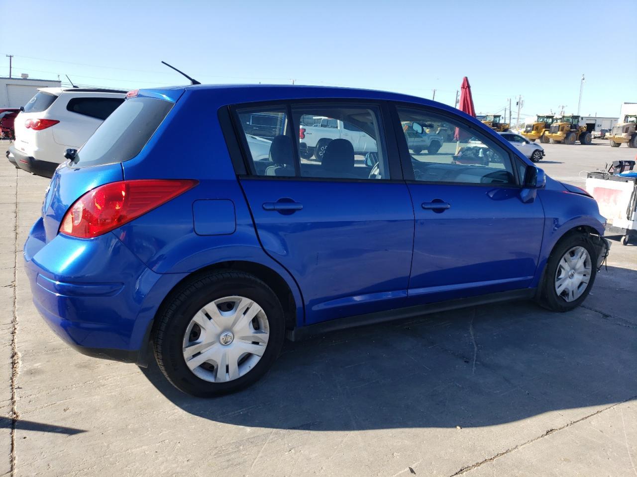 2012 Nissan Versa S Au - Фото 3