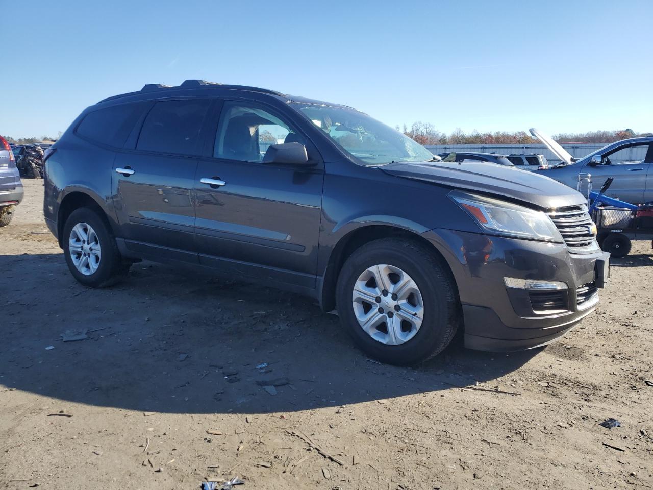 2015 Chevrolet Traverse Ls - Image 4