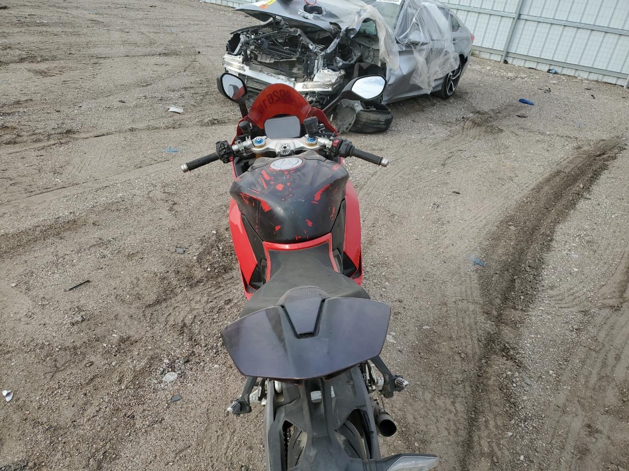 2025 Ducati Panigale V2 - Image 6