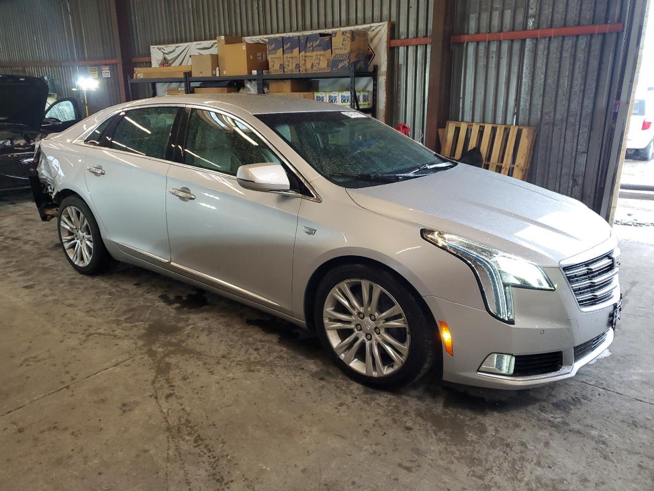 2018 Cadillac Xts Luxury - Image 4