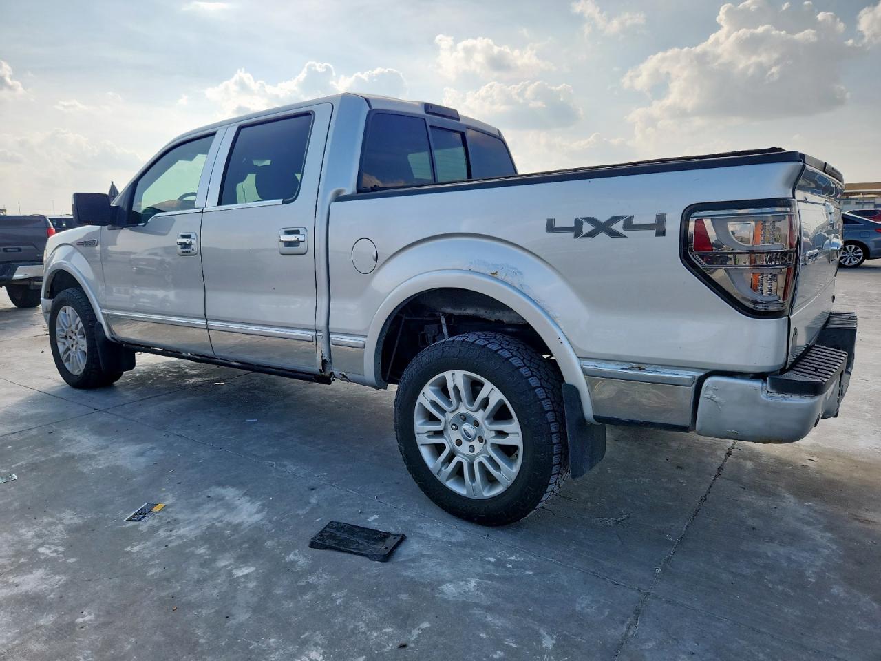 2010 Ford F150 Supercrew - Фото 2