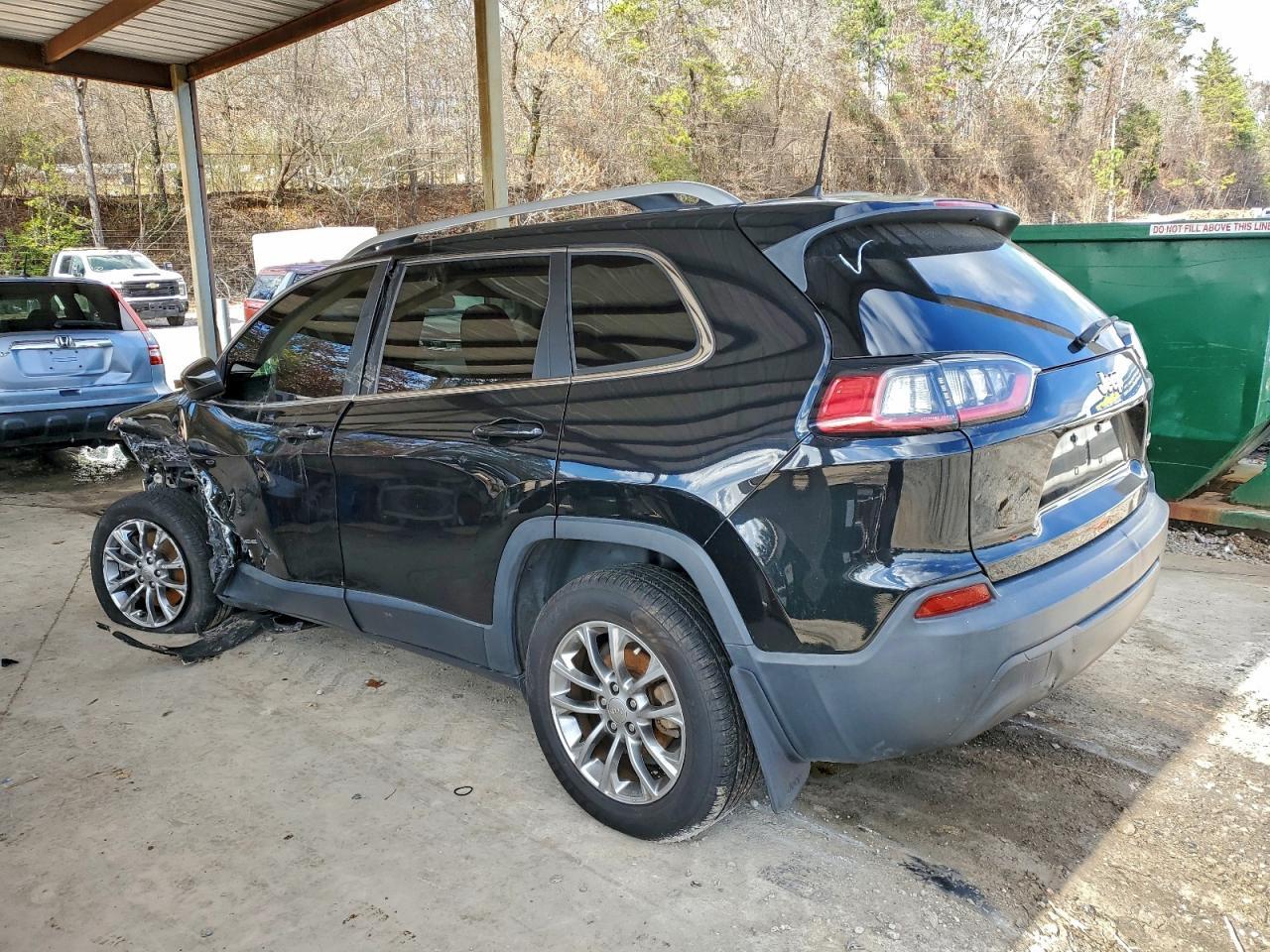 2019 Jeep Cherokee Latitude - Фото 2