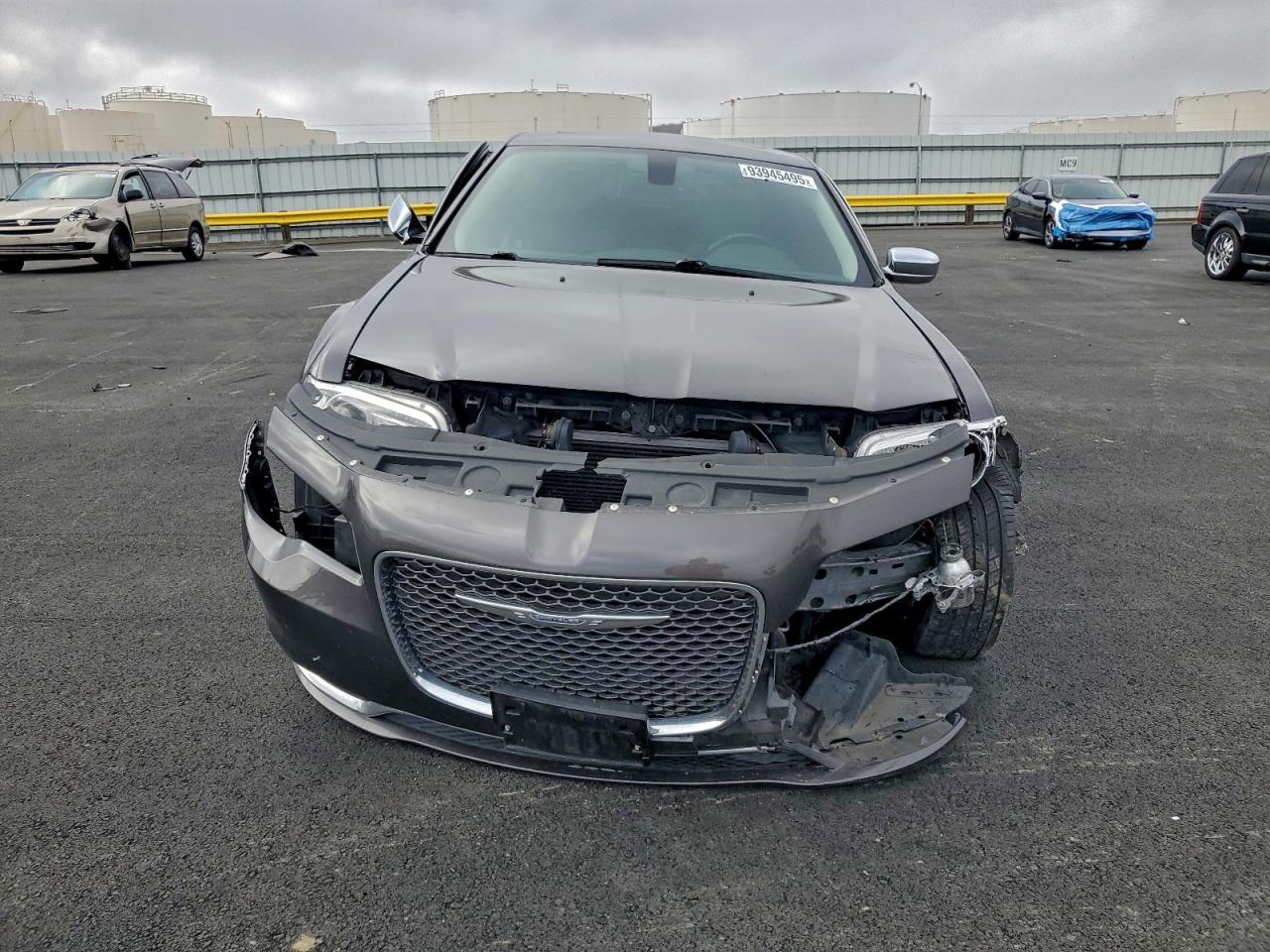 2016 Chrysler 300C - Фото 5