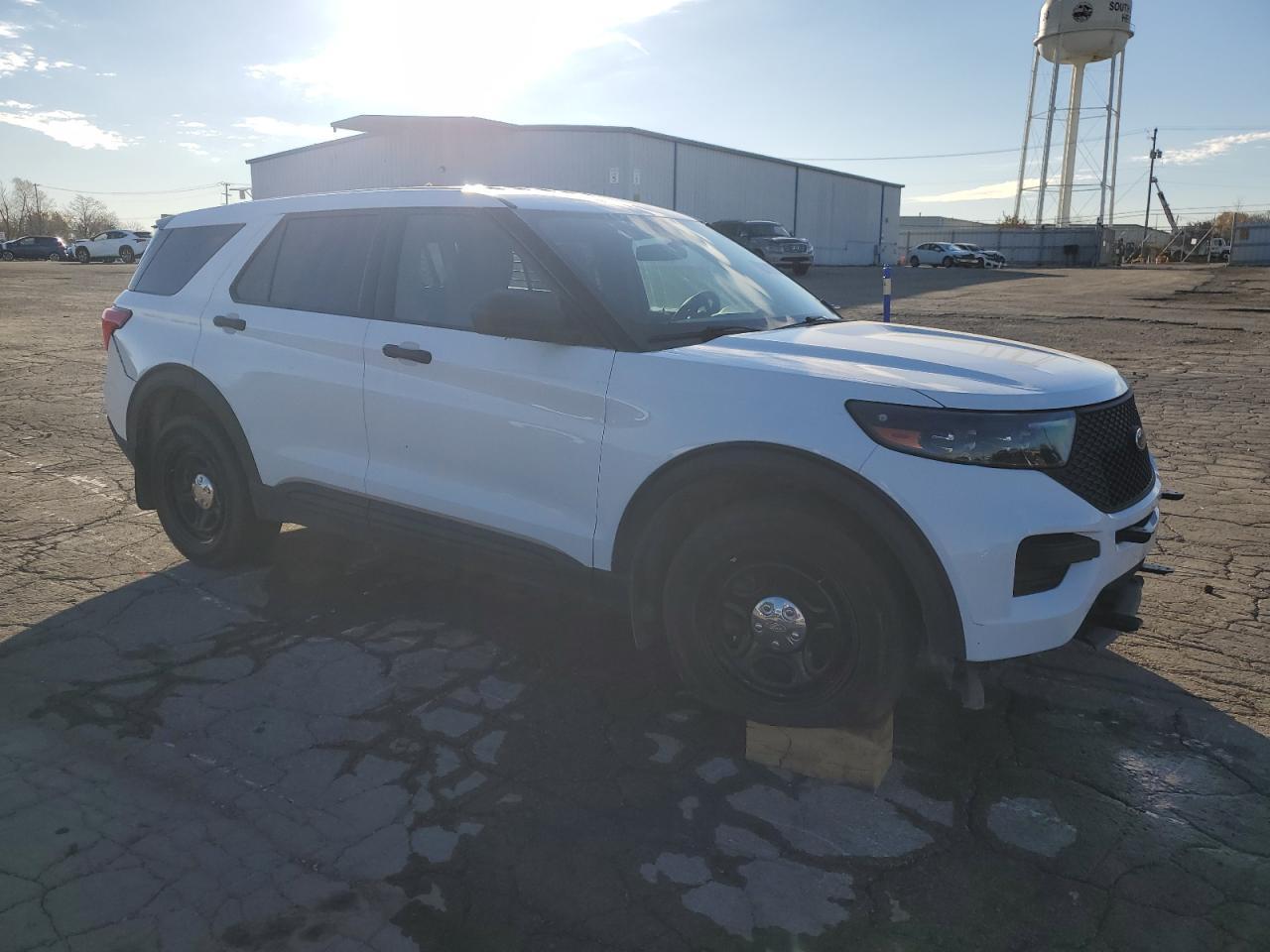 2021 Ford Explorer Police Interceptor - Фото 4