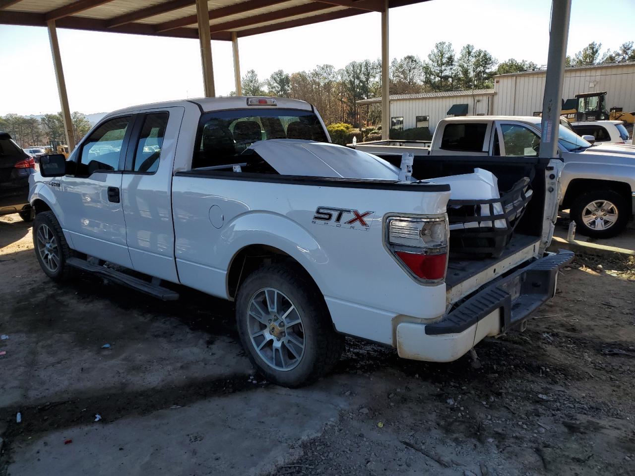 2014 Ford F150 Super Cab - Image 2