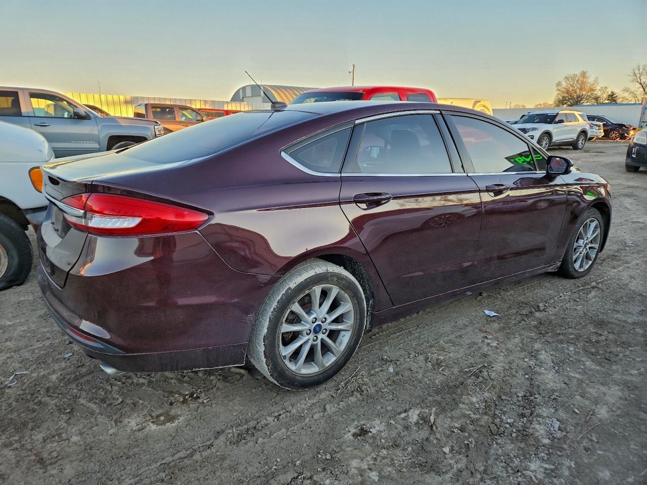 2017 Ford Fusion Se - Фото 3