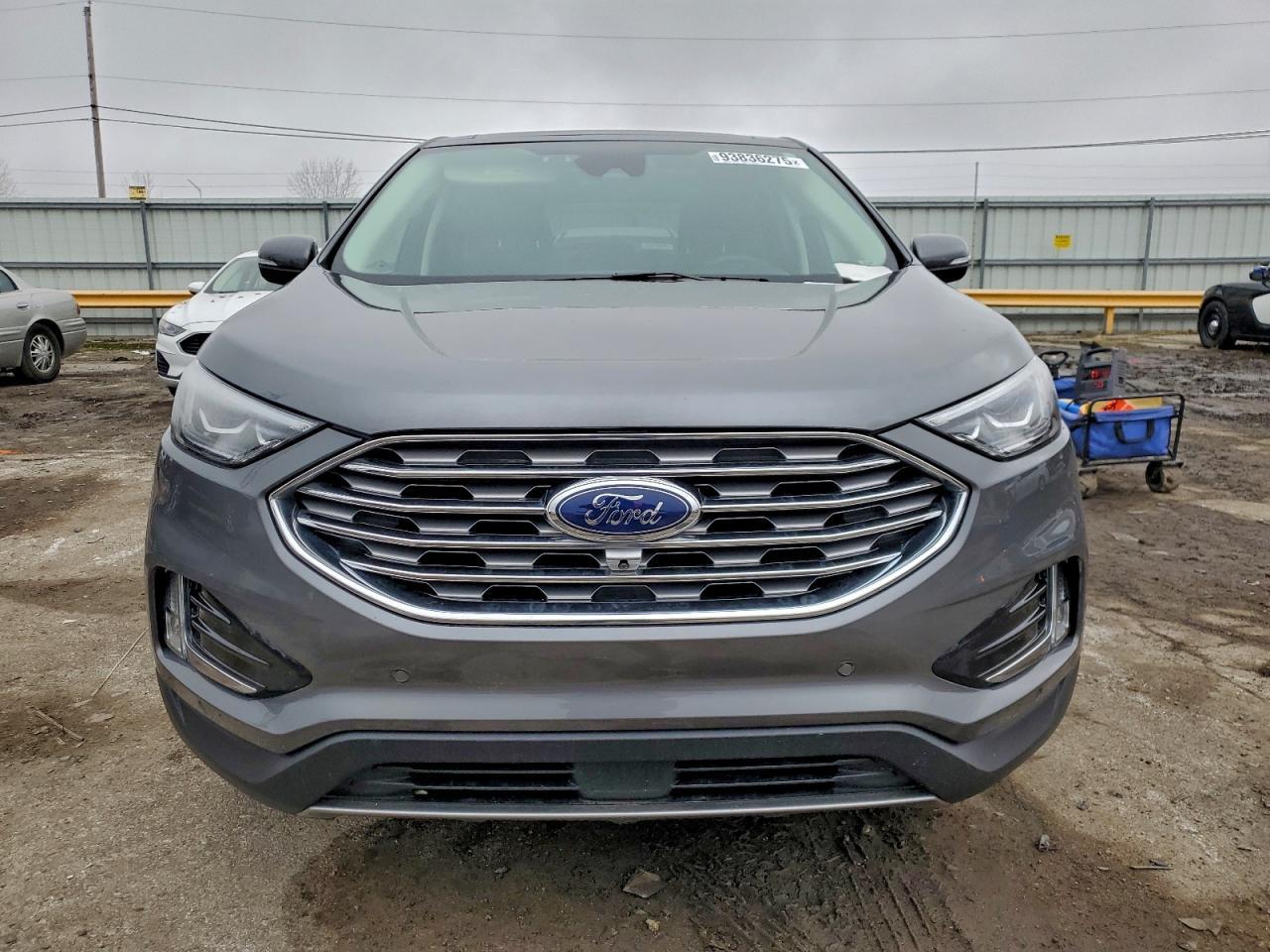 2024 Ford Edge Titanium - Image 5