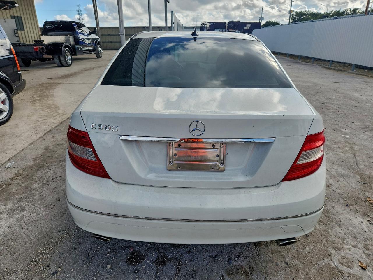 2009 Mercedes-Benz C 300 - Фото 6