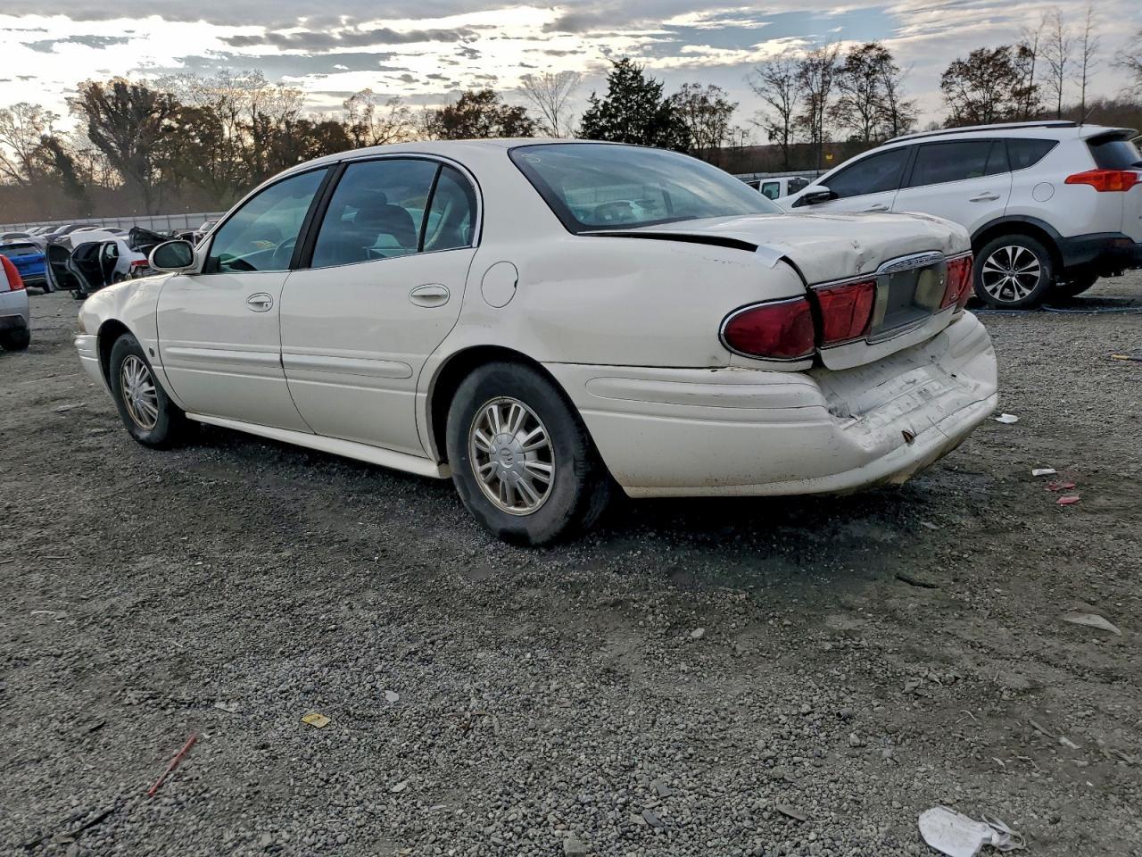 2005 Buick Lesabre Custom - Image 2