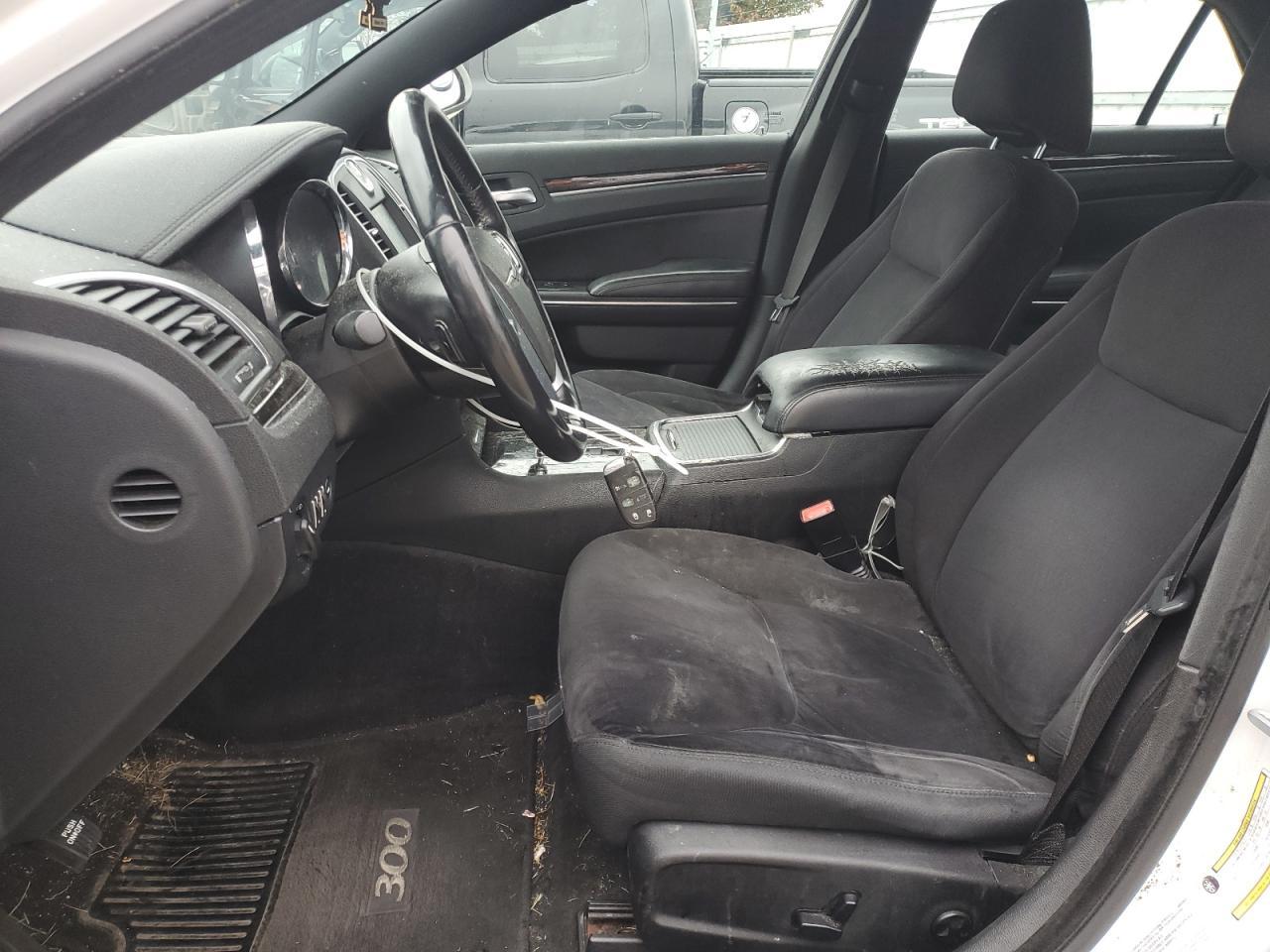 2011 Chrysler 300 - Фото 7