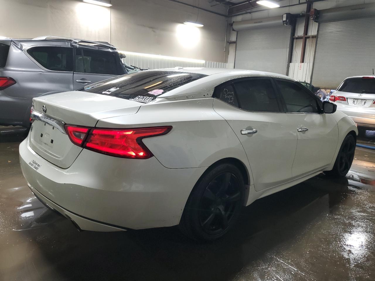2016 Nissan Maxima - Фото 3