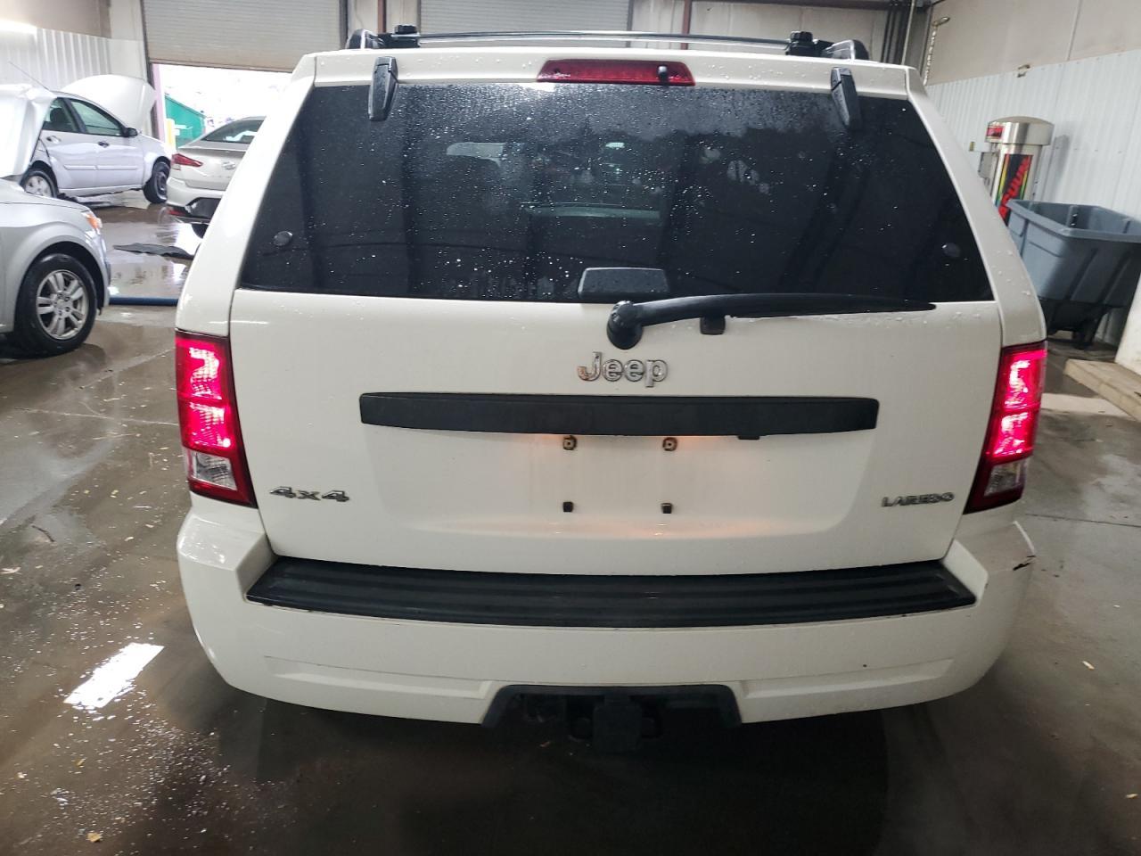 2005 Jeep Grand Cherokee Laredo - Image 6