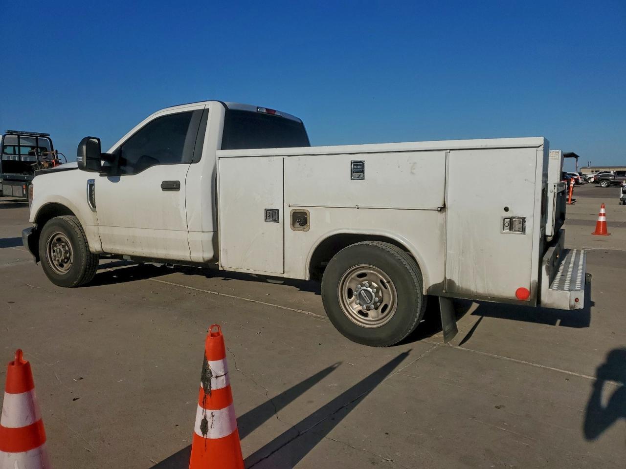 2019 Ford F250 Super Duty - Image 2