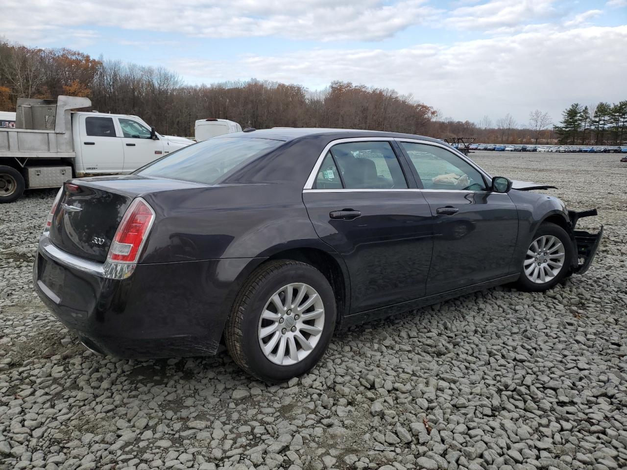 2013 Chrysler 300 - Фото 3