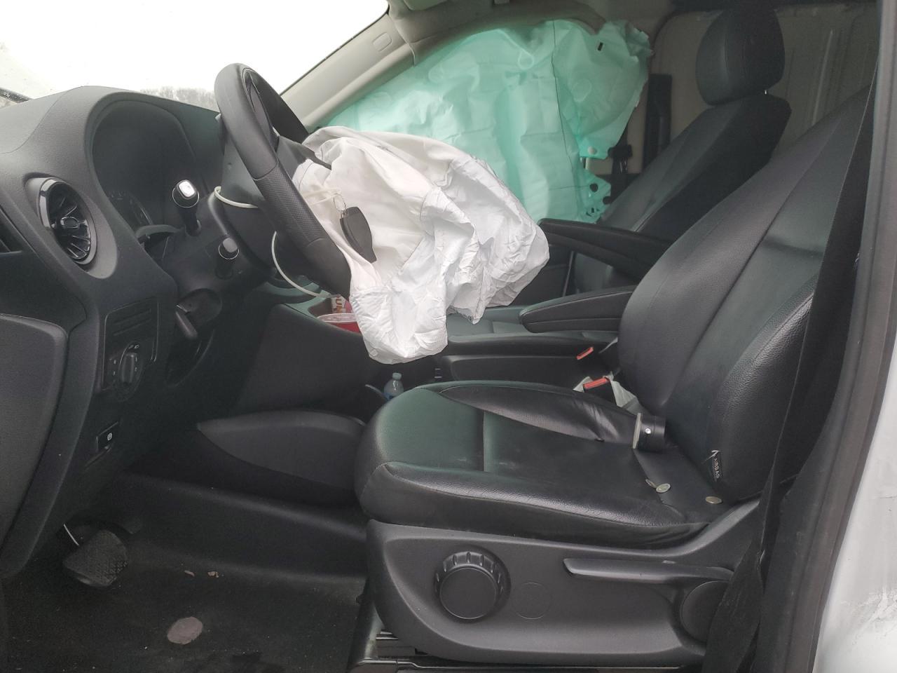 2023 Mercedes-Benz Metris - Фото 7