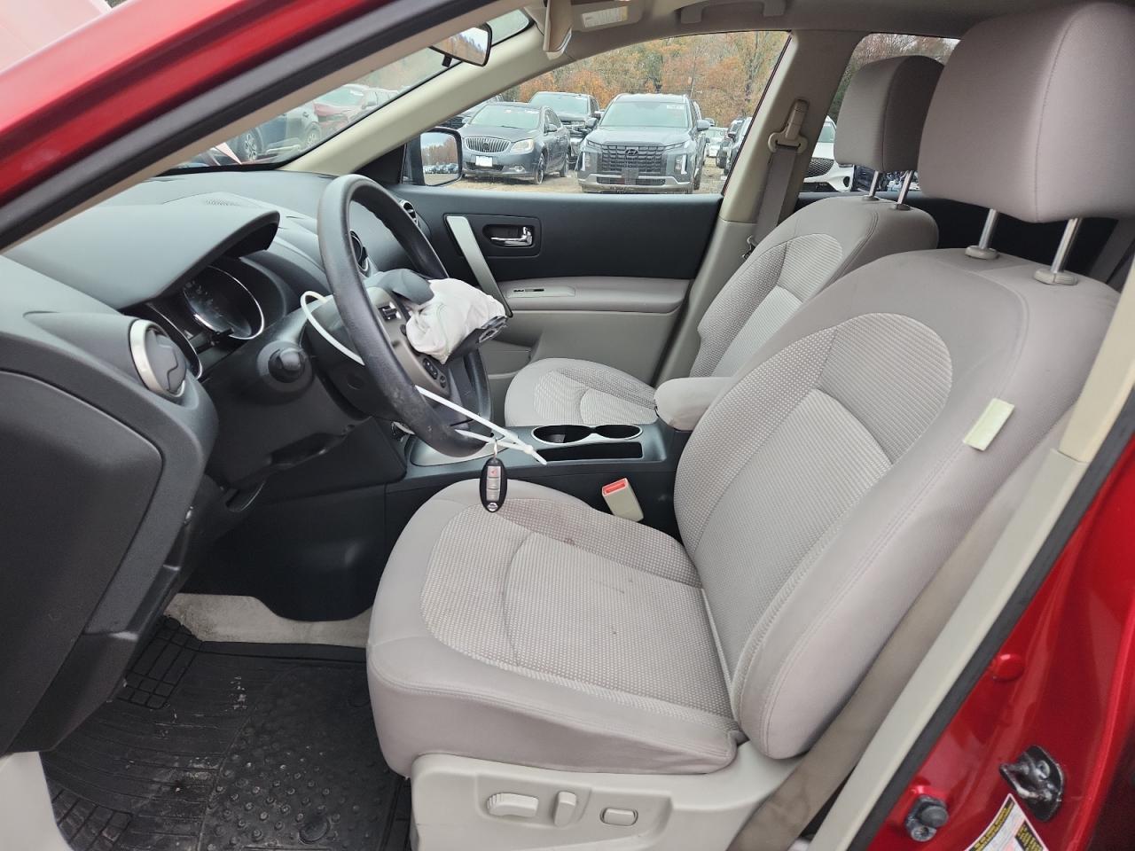 2011 Nissan Rogue S - Image 7