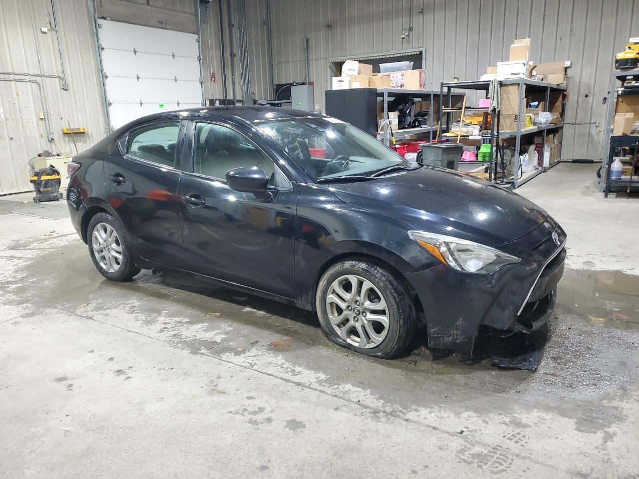 2018 Toyota Yaris Ia Base - Image 4