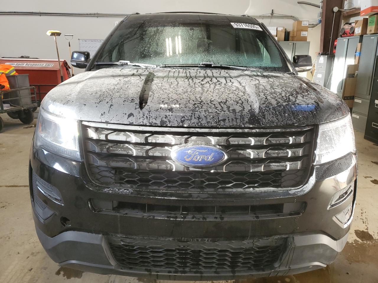 2016 Ford Explorer Limited - Image 5