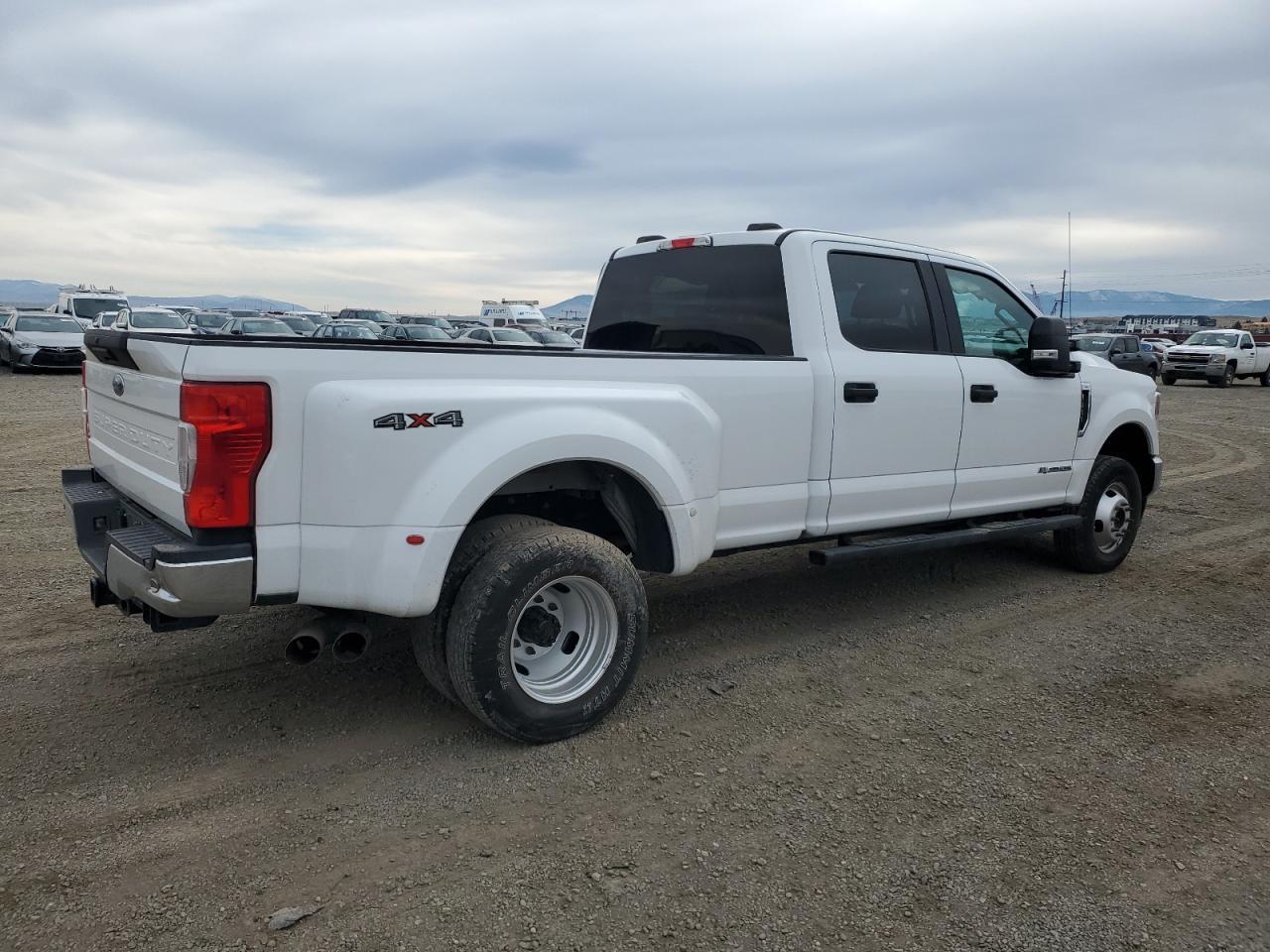 2020 Ford F350 Super Duty - Фото 3