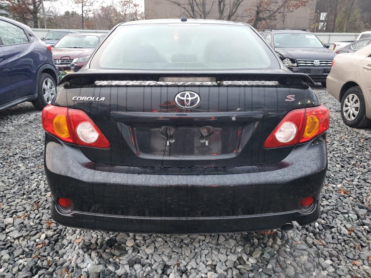 2010 Toyota Corolla S - Фото 6