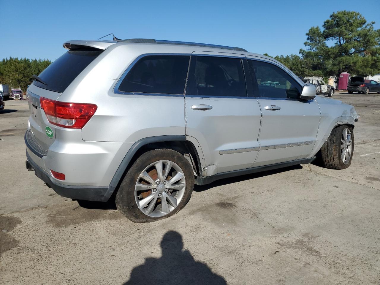 2013 Jeep Grand Cherokee Laredo - Image 3