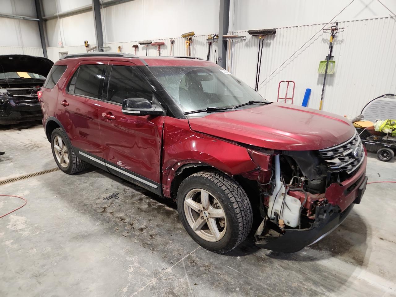 2016 Ford Explorer Xlt - Фото 4