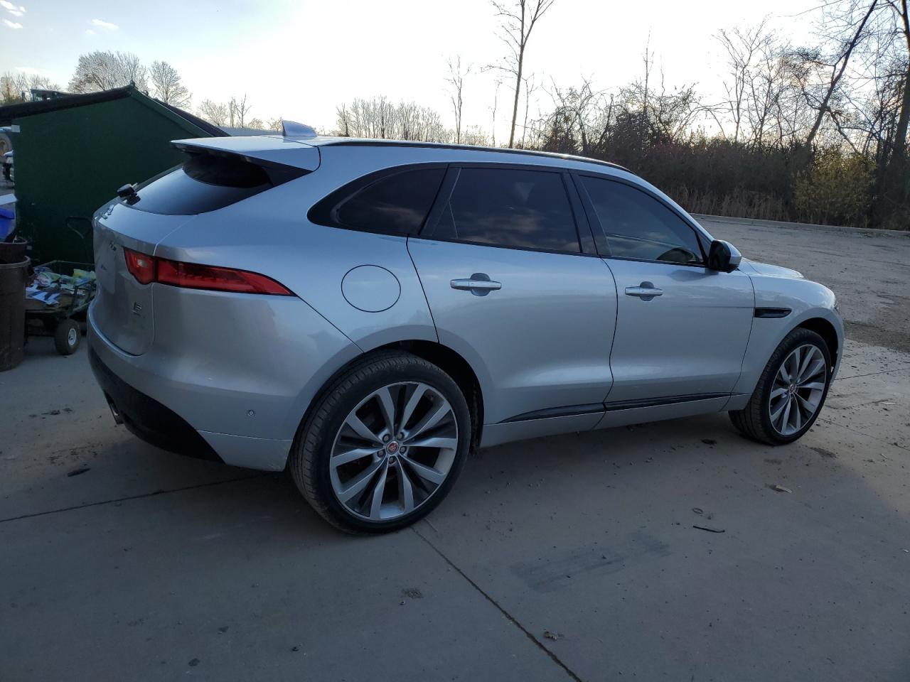 2017 Jaguar F-Pace S - Image 3