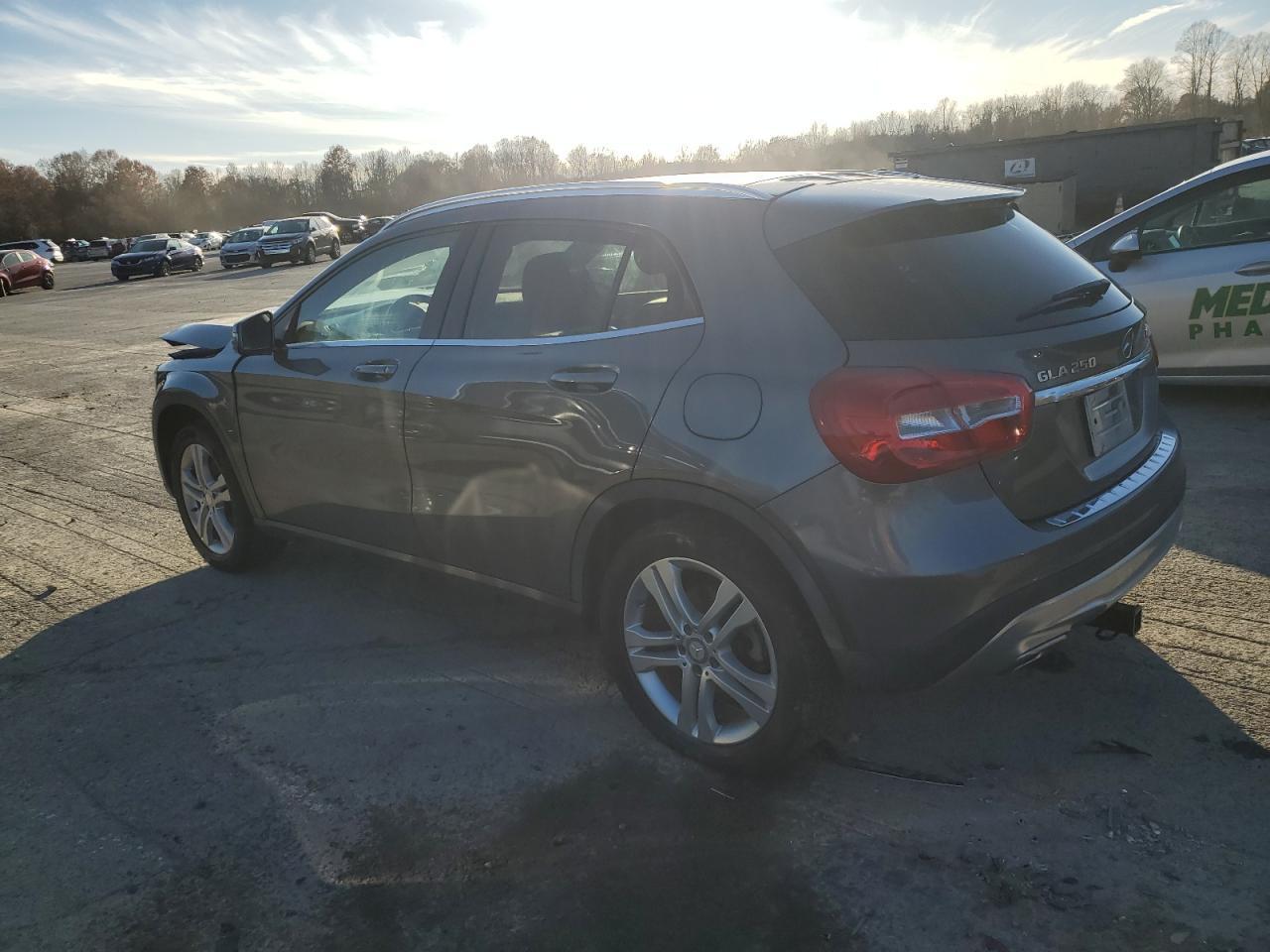 2017 Mercedes-Benz Gla 250 4Matic - Image 2