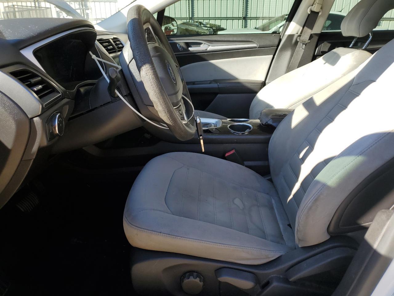 2013 Ford Fusion S - Фото 7