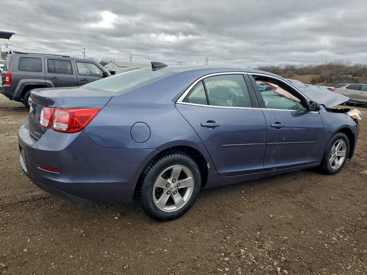 2015 Chevrolet Malibu Ls - Image 3