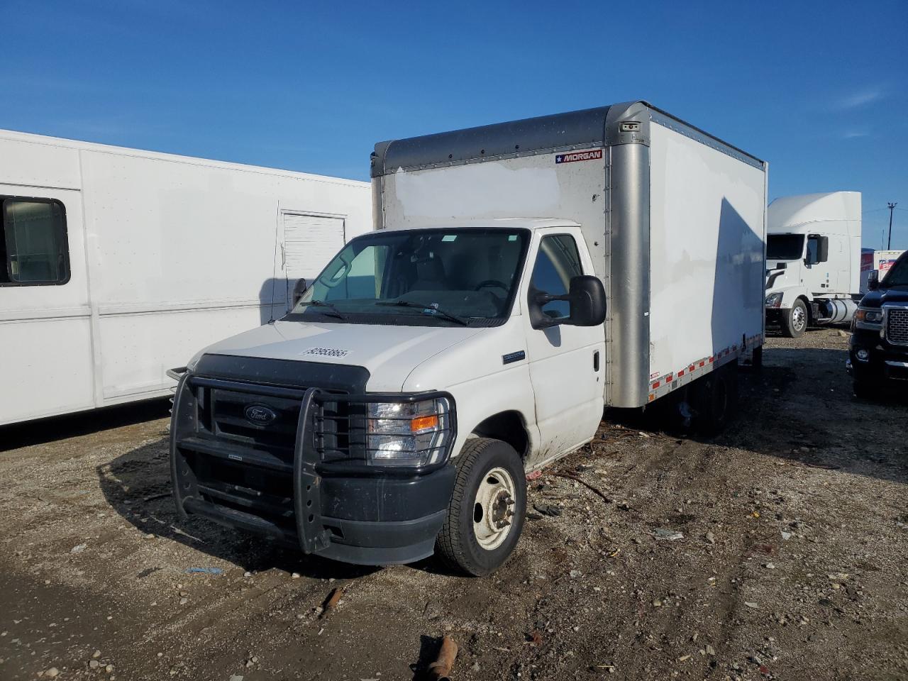 2021 Ford Econoline E350 Super Duty Cutaway Van