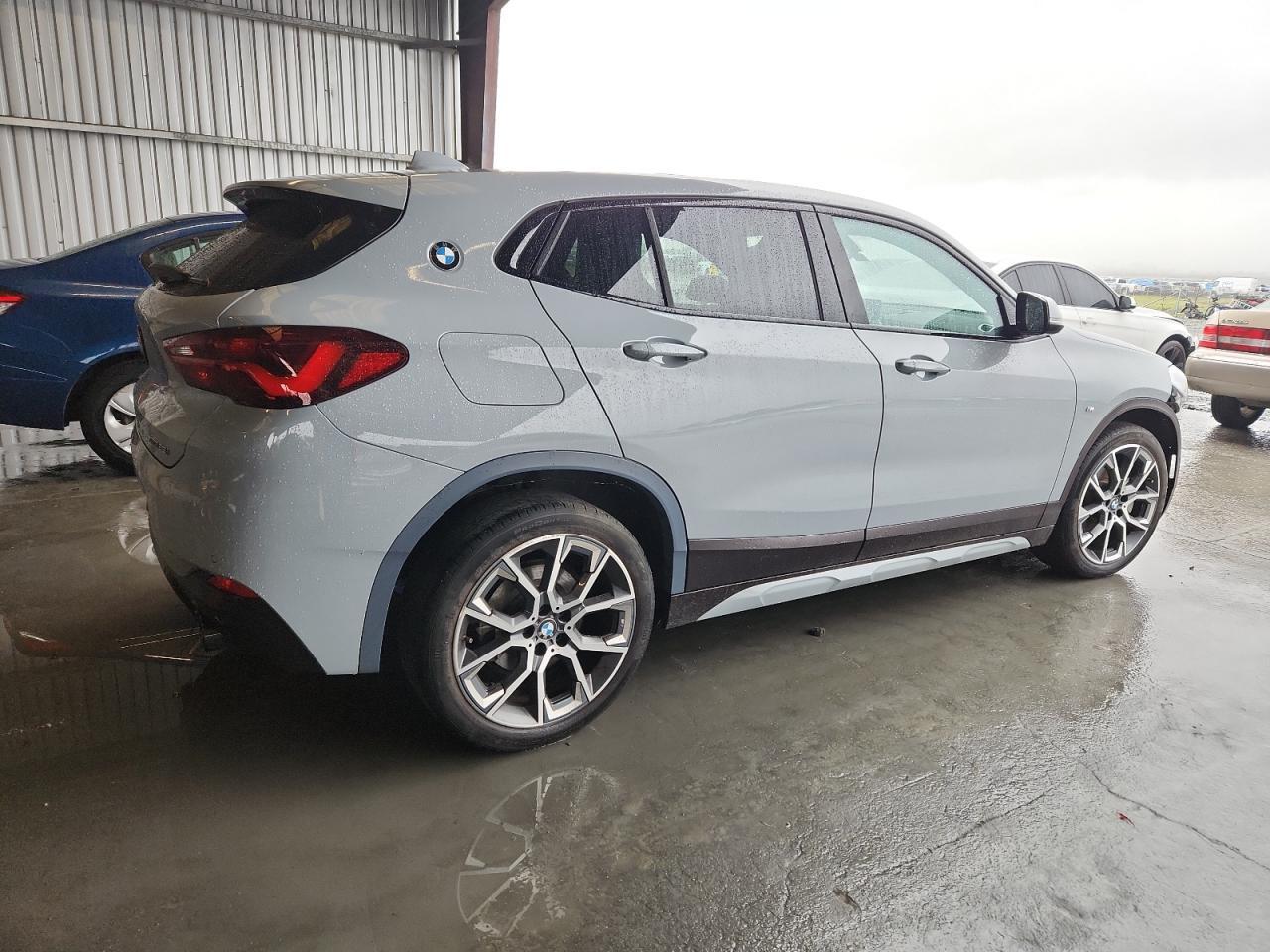 2022 BMW X2 xDrive28I - Фото 3